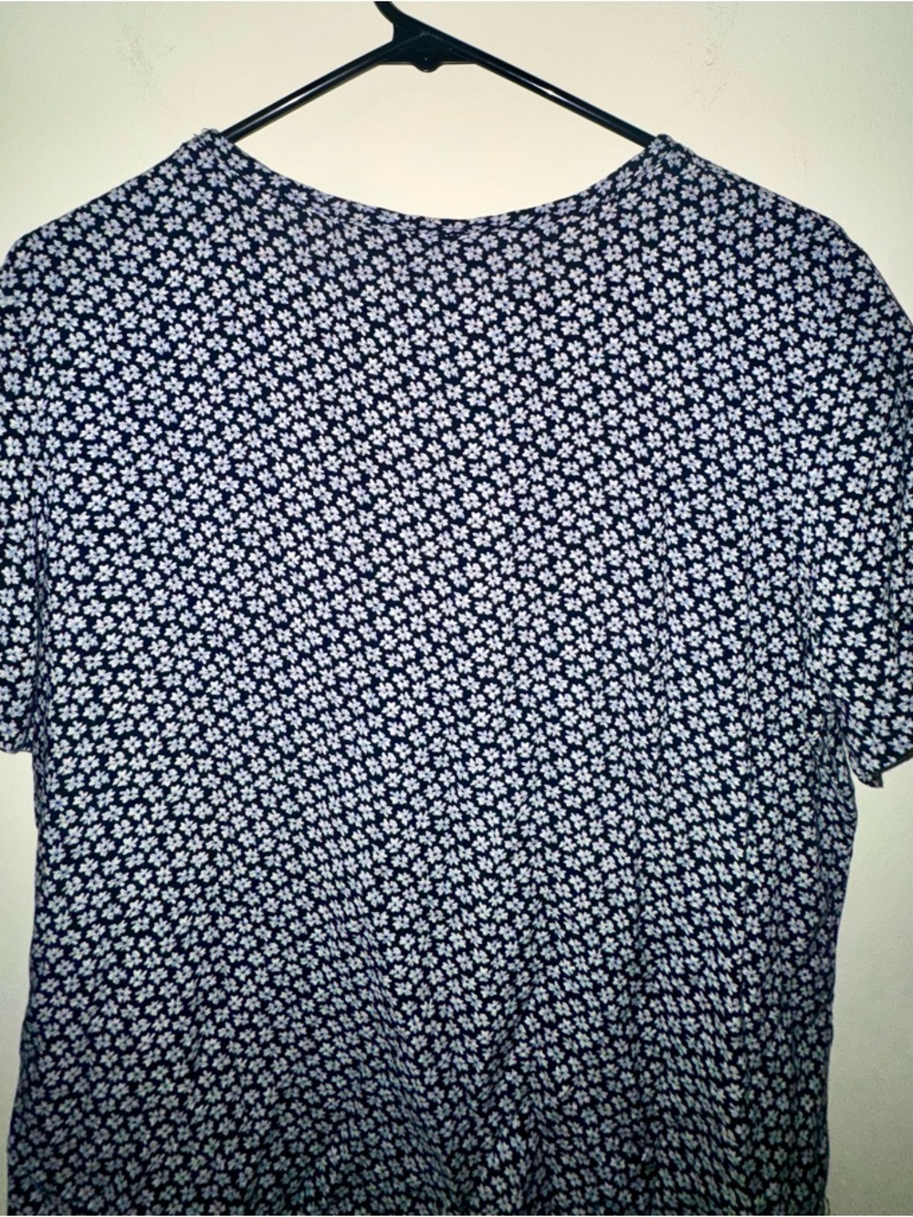Vintage First Option Made in USA 🇺🇸 Navy & White Floral Rayon Blouse - Picture 7 of 8
